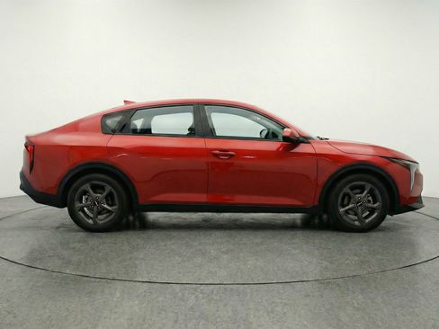 Used 2025 Kia K4 FWD image 11