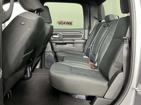 Used 2024 RAM 2500 Big Horn w/ Sport Appearance Package image 27