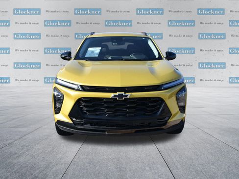 Used 2024 Chevrolet Trax ACTIV w/ Driver Confidence Package image 2