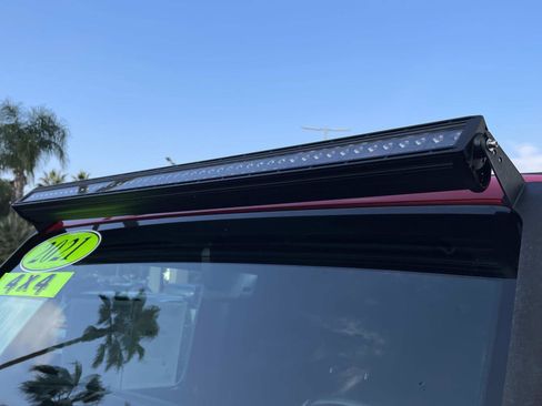 Used 2021 Jeep Gladiator Willys image 30