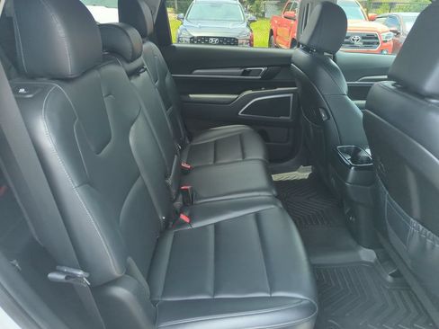 Used 2022 Kia Telluride LX FWD image 32