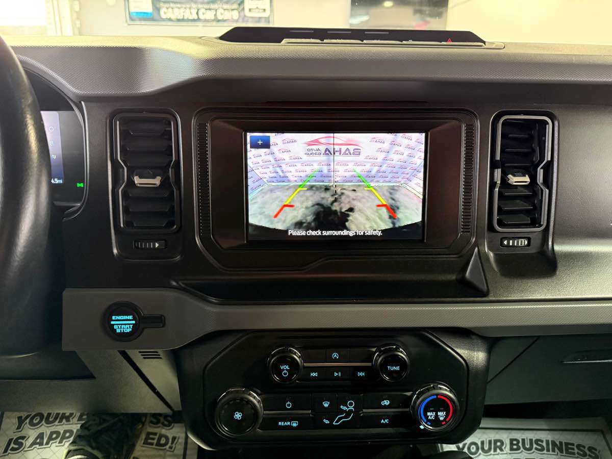 Used 2022 Ford Bronco Big Bend w/ Sasquatch Package AWD/4WD image 22