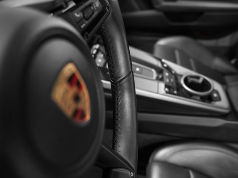 Certified 2020 Porsche 911 Carrera image 37