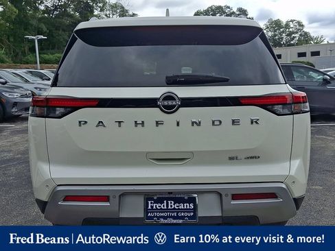 Used 2022 Nissan Pathfinder SL w/ SL Premium Package AWD/4WD image 6