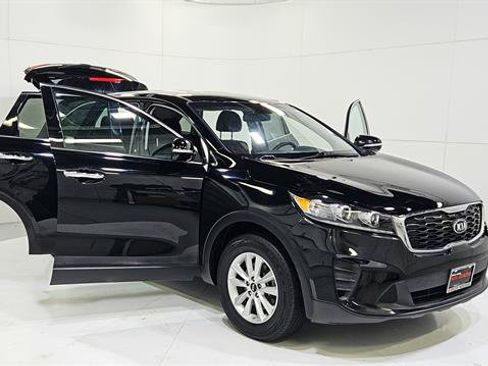 Used 2020 Kia Sorento L FWD image 29