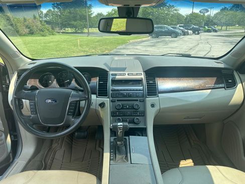 Used 2012 Ford Taurus SEL FWD image 5