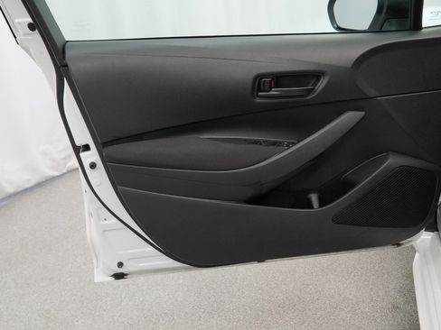 Used 2023 Toyota Corolla LE image 39