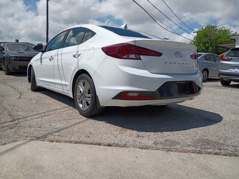 Used 2020 Hyundai Elantra Value Edition FWD image 3