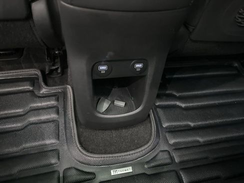 Used 2023 Hyundai Ioniq 5 Limited image 23