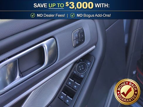 Used 2025 Ford Explorer ST image 16