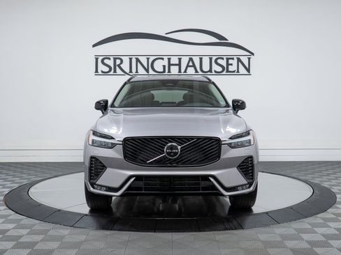 New 2026 Volvo XC60 B5 Plus w/ Protection Package Premier AWD/4WD image 2