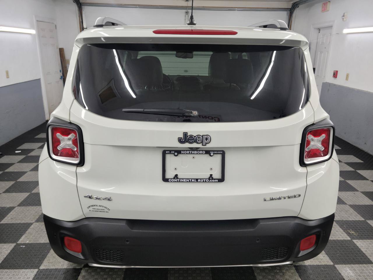 Used 2016 Jeep Renegade Limited AWD/4WD image 5