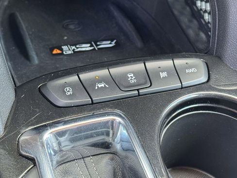 Used 2023 Chevrolet TrailBlazer ACTIV w/ Sun and Liftgate Package AWD/4WD image 32