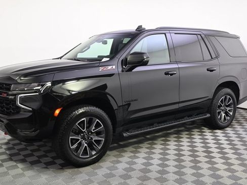 Used 2021 Chevrolet Tahoe Z71 w/ Z71 Signature Package AWD/4WD image 2