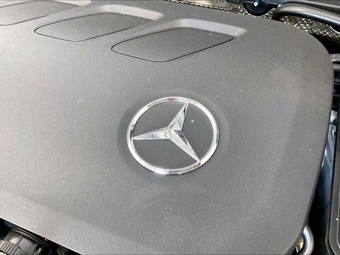 New 2026 Mercedes-Benz GLB 250 4MATIC image 17