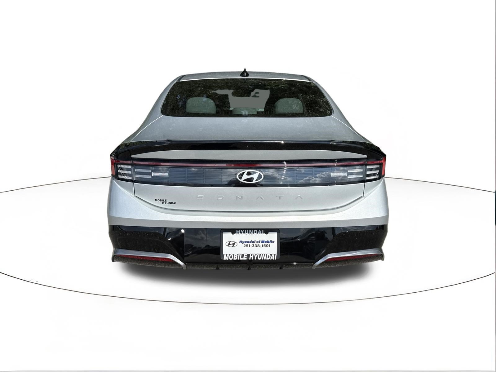 New 2026 Hyundai Sonata SEL FWD image 4
