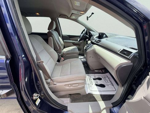 Used 2015 Honda Odyssey LX image 29