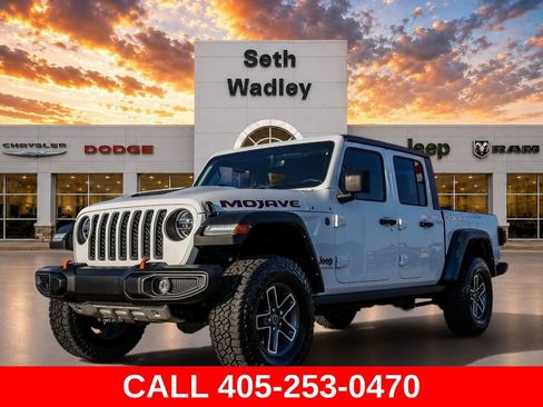 Used 2021 Jeep Gladiator Mojave AWD/4WD image 3