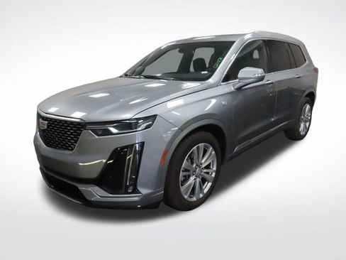 Certified 2025 Cadillac XT6 Premium Luxury image 1