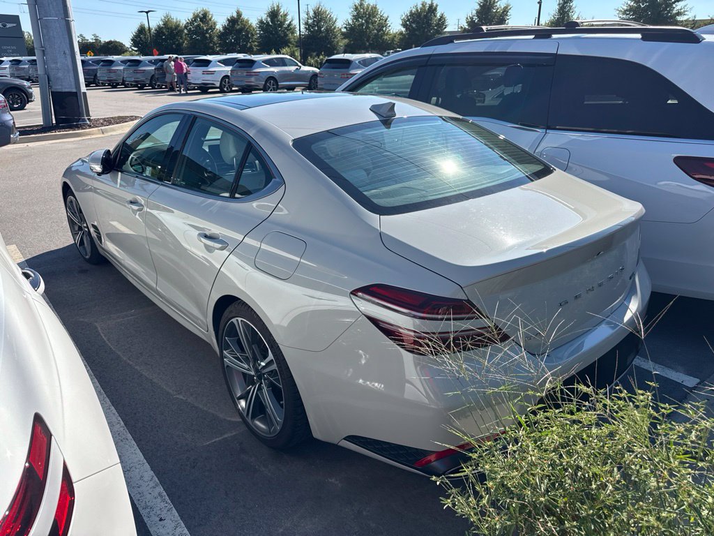 Used 2024 Genesis G70 3.3T Advanced w/ Sport Prestige Package RWD image 4