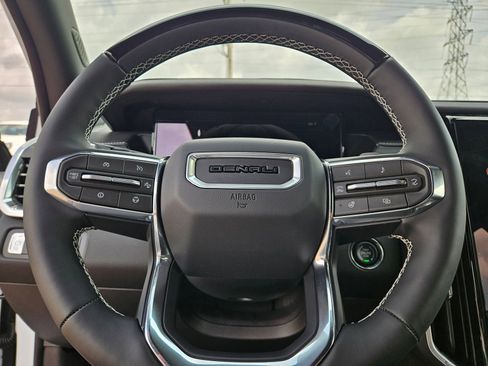 New 2026 GMC Acadia Denali FWD image 11