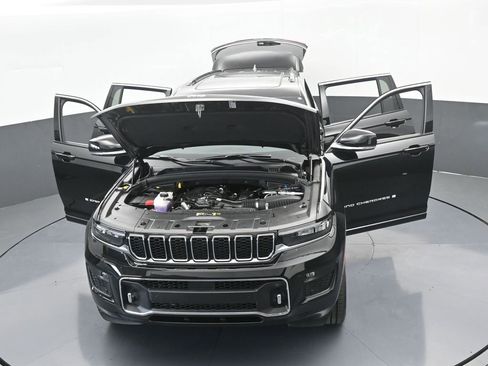 New 2025 Jeep Grand Cherokee L Overland image 69