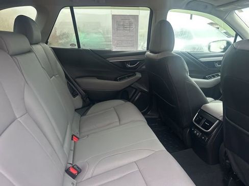 Used 2022 Subaru Outback Limited w/ Popular Package #2 image 11