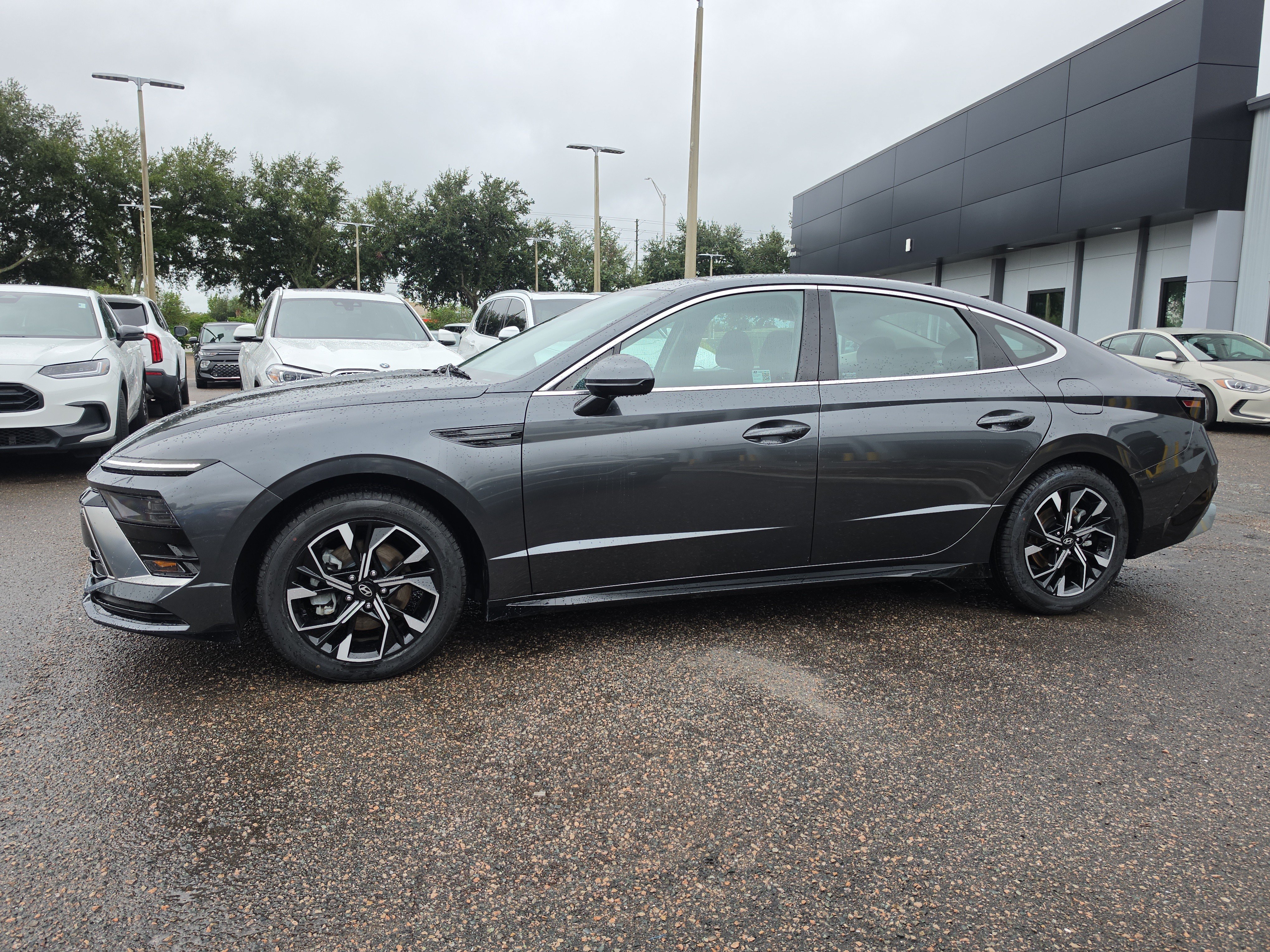 Used 2025 Hyundai Sonata SEL FWD image 5