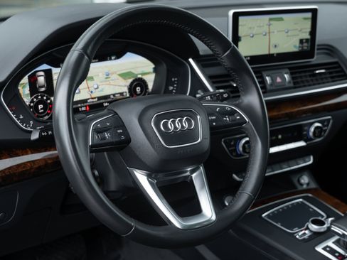 Used 2018 Audi Q5 2.0T Premium Plus w/ Premium Plus Package image 27