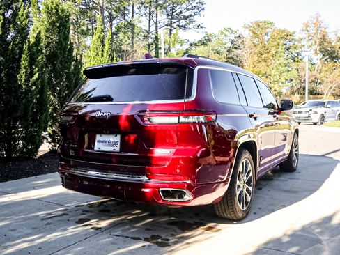 Used 2022 Jeep Grand Cherokee L Overland image 10