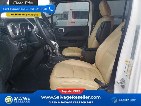 Used 2019 Jeep Wrangler Unlimited Sahara AWD/4WD image 9