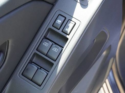 Used 2026 Nissan Frontier SV RWD image 20