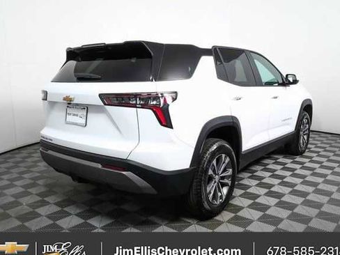 New 2026 Chevrolet Equinox LT AWD/4WD image 3