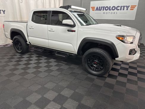 Used 2019 Toyota Tacoma TRD Pro image 3