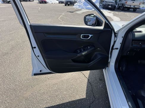 Used 2024 Honda Civic Sport image 15