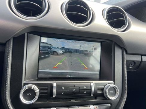 Used 2018 Ford Mustang Premium RWD image 23