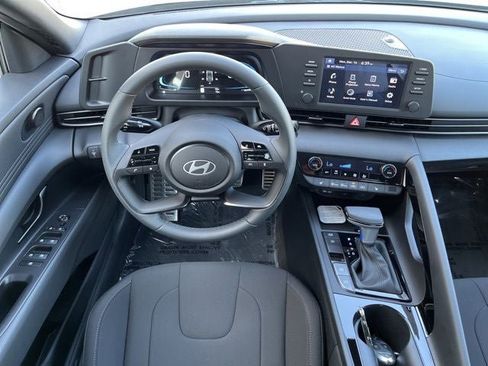 New 2026 Hyundai Elantra SEL Sport Premium image 20