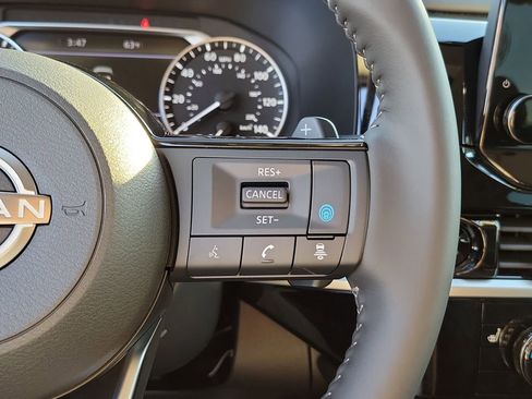 New 2025 Nissan Pathfinder SL image 7