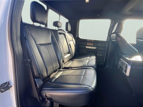 Used 2022 Ford F250 Lariat w/ Tremor Off-Road Package image 19