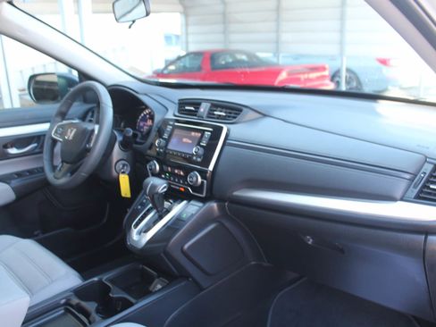 Used 2018 Honda CR-V LX image 20