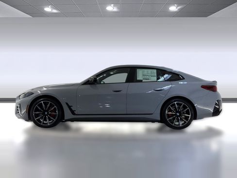 New 2026 BMW i4 eDrive40 w/ M Sport Package RWD image 2