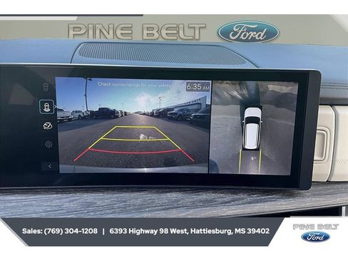 Used 2025 Hyundai Santa Fe Calligraphy AWD/4WD image 15