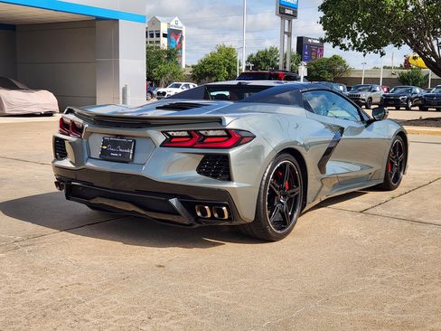 Used 2023 Chevrolet Corvette Stingray Premium Conv w/ Z51 Performance Package RWD image 6