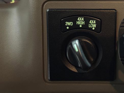 Used 2002 Ford F350 XLT image 15