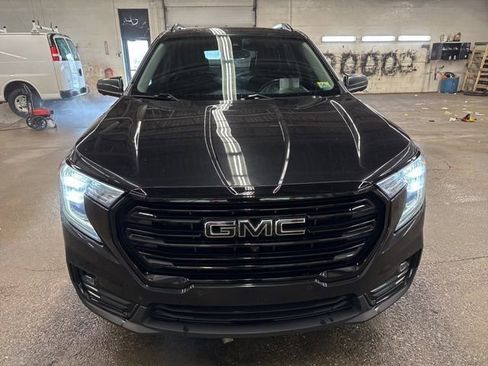 Used 2022 GMC Terrain AT4 w/ Infotainment Package II AWD/4WD image 2