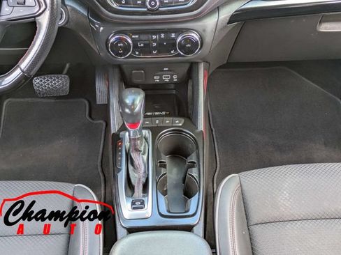 Used 2021 Chevrolet TrailBlazer RS w/ Technology Package FWD image 22