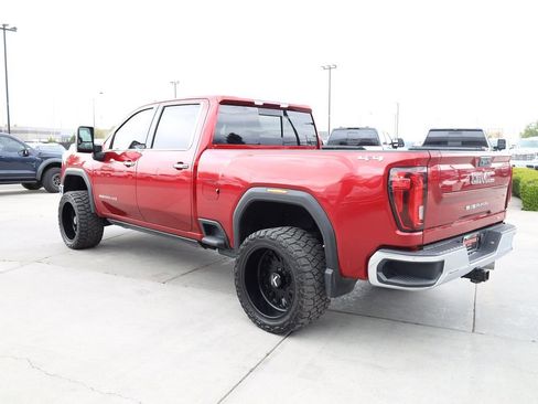 Used 2021 GMC Sierra 3500 SLT w/ SLT Convenience Package image 4