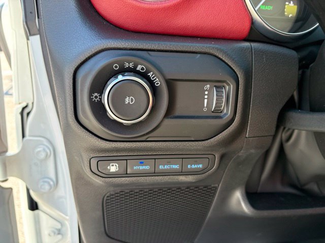 Used 2023 Jeep Wrangler Unlimited Rubicon 4xe AWD/4WD image 25