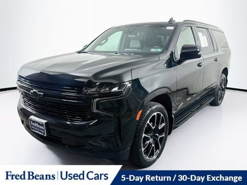 Certified 2023 Chevrolet Suburban RST w/ Luxury Package AWD/4WD image 4