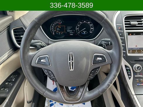 Used 2017 Lincoln MKX Reserve image 14